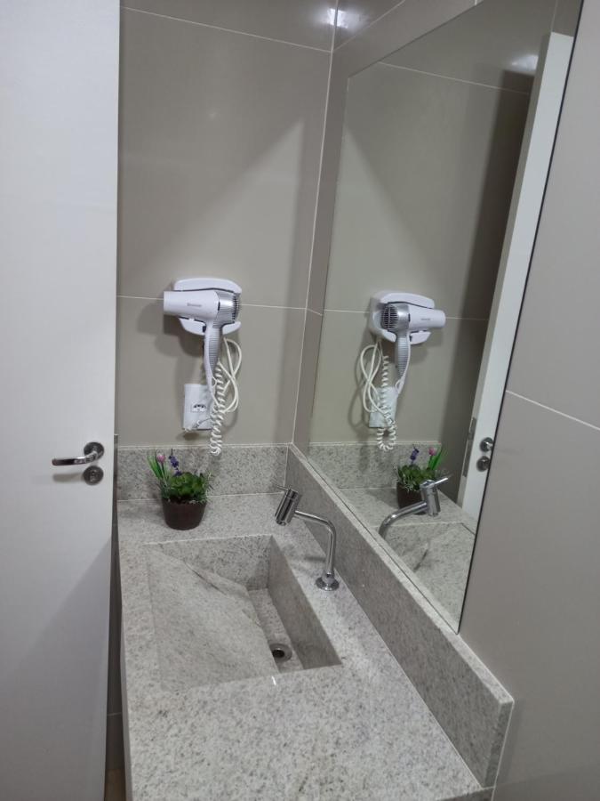 Encanto Montanhas Hotel *